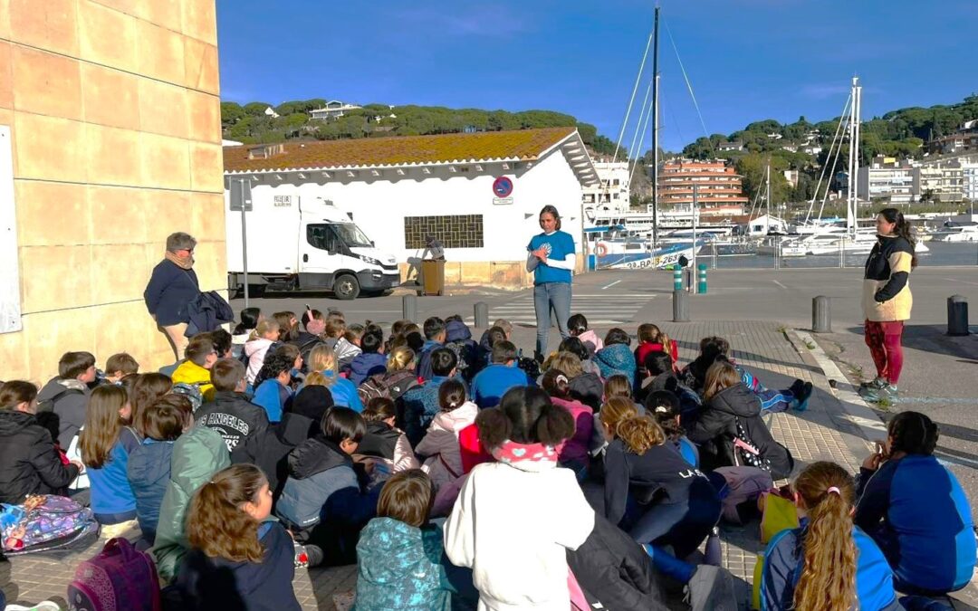 El programa educativo del proyecto LIFE ECOREST   acerca la restauración de los hábitats marinos profundos a más de 450 escolares